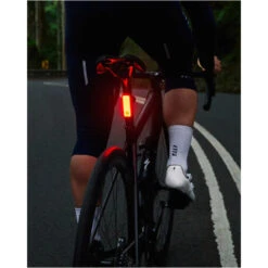 Feu Arrière Vélo Puissant LED 150 Lumens Blinder R-150 Knog 11 Feu Arrière Vélo Puissant LED 150 Lumens Blinder R-150 Knog -Vélo Accessoires Boutique BlinderR150 knog