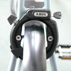 Bandes De Serrage Sur Haubans Pour Antivol De Cadre - Abus 9 Bandes De Serrage Sur Haubans Pour Antivol De Cadre - Abus -Vélo Accessoires Boutique bandes de serrage sur haubans pour antivol de cadre abus full 4