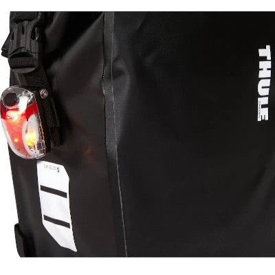 Double Sacoche Noire Sur Porte-bagages 13L Shield Pannier Thule 5 Double Sacoche Noire Sur Porte-bagages 13L Shield Pannier Thule – Image 5