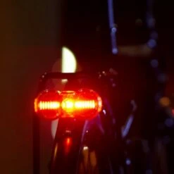 Busch-mueller Éclairage Arrière Vélo TopLight Flat S Plus -Vélo Accessoires Boutique eclairage arriere velo toplight flat s plus full 4