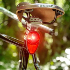 Eclairage Vélo Sans Pile Nova Reelight Sur Tige De Selle 10 Eclairage Vélo Sans Pile Nova Reelight Sur Tige De Selle -Vélo Accessoires Boutique eclairage velo sans pile nova reelight sur tige de selle full 5