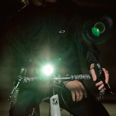 Lampe Vélo Avant Kryptonite Incite X6 60 Lux 5 Lampe Vélo Avant Kryptonite Incite X6 60 Lux – Image 5