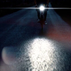 Phare De Vélo Avant USB 400 Lumens Meteor Moon -Vélo Accessoires Boutique phare velo avant 400 lumens moon meteor
