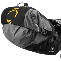 Sacoche De Selle Bikepacking 4.5L Ou 6L Backcountry Apidura -Vélo Accessoires Boutique sacoche de selle bikepacking 4 5l ou 6l backcountry apidura full 5