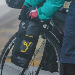 Sacoche Fourche Vélo Apidura Expedition Pour Bikepacking 4.5 L -Vélo Accessoires Boutique sacoche fourche velo apidura expedition pour bikepacking 4 5 l full 6