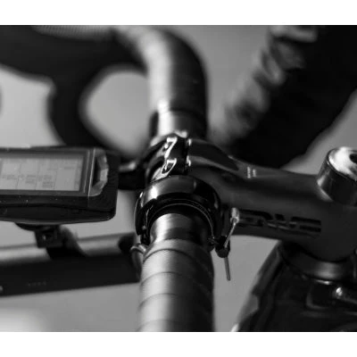 Sonnette Knog Oi Bell Luxe Noire Taille Large 2 Sonnette Knog Oi Bell Luxe Noire Taille Large – Image 2