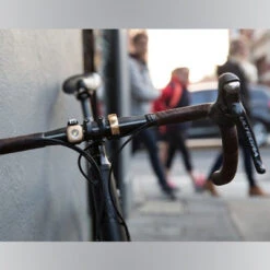 Sonnette Pour Vélo Classic Or Large Knog Oi -Vélo Accessoires Boutique sonnette pour velo classic or large knog oi full 3